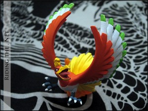 Pokemon HeartGold Nintendo DS Game - limited edition Ho-oh figure